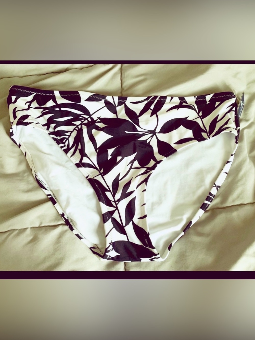 Sz 14 NWT Bikini Bottom. White with Navy Print.